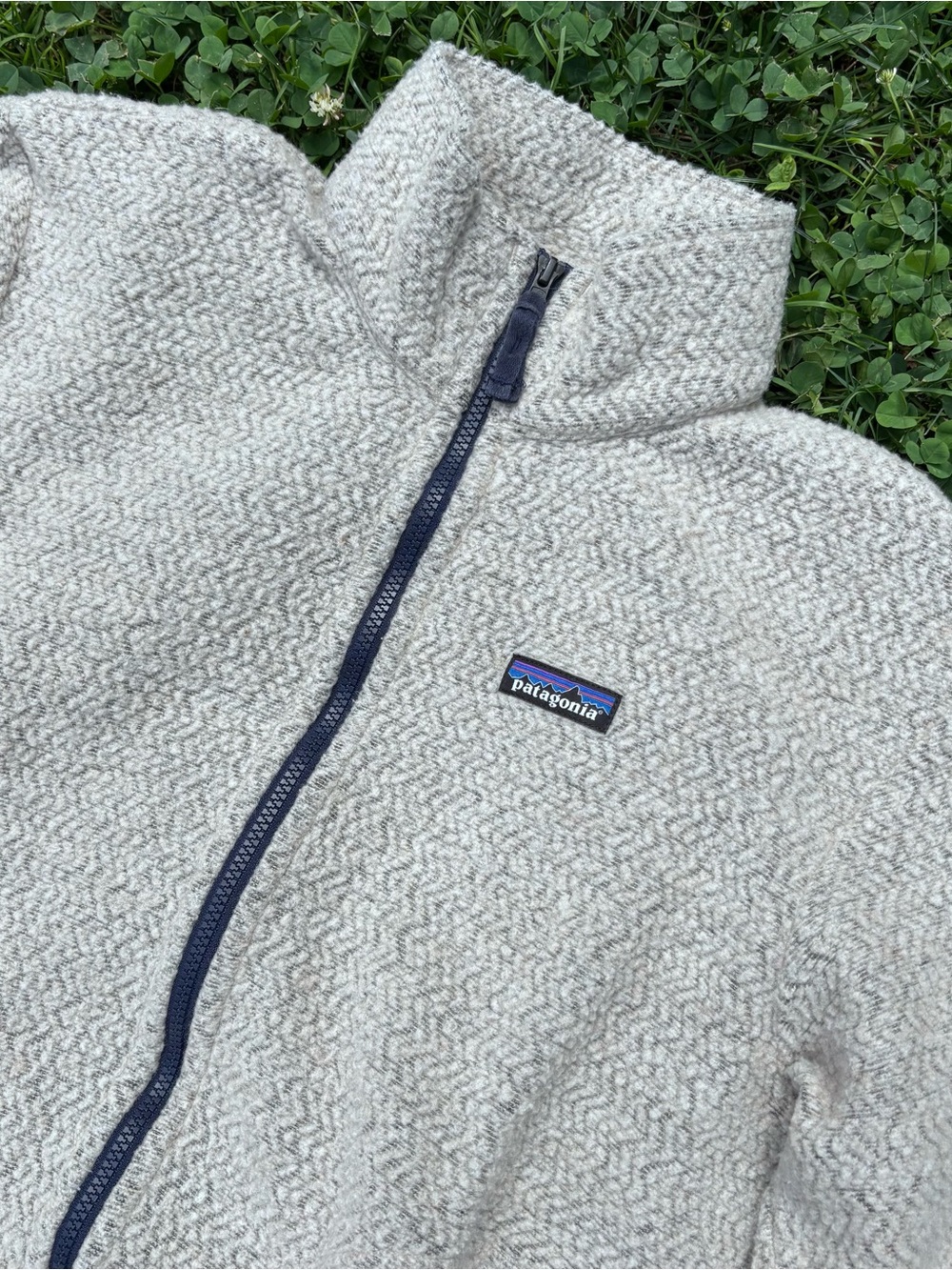 Patagonia Cream Fleece Zip-Up Hoodie with Navy Trim - Picture 3 of 6